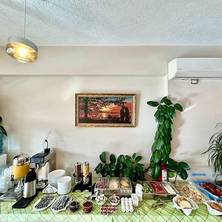 Family Hotel Haruni Εξαμίλιο Εξωτερικό φωτογραφία