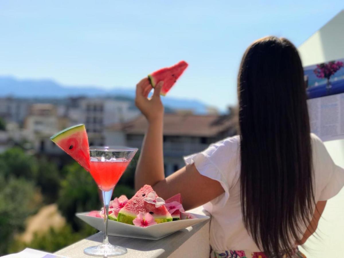 Family Hotel Haruni Εξαμίλιο Εξωτερικό φωτογραφία