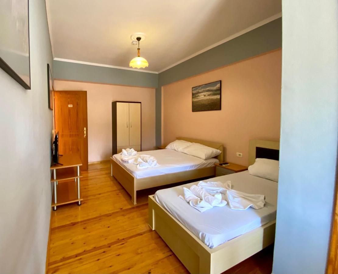 Family Hotel Haruni Εξαμίλιο Εξωτερικό φωτογραφία